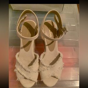 Aldo wedges size 8